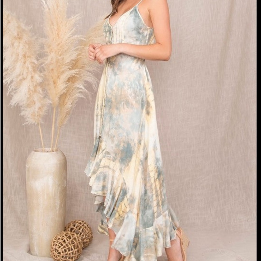 Earthy Maxi Dress. New. Tye dye dress/ fully adjustable straps. All sales final.